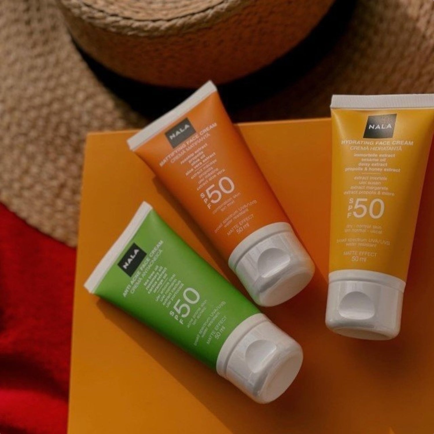 Crema Facial Hidratante SPF 50 - Piel Normal - Extracto de Siempreviva y Margarita